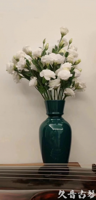 贵港市早安  人生如花，我们都是自己航船的船长。